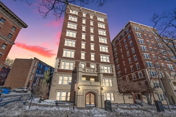 $639,000 | 1450-1454 Beacon Street, Unit 643, Brookline, MA 02446
