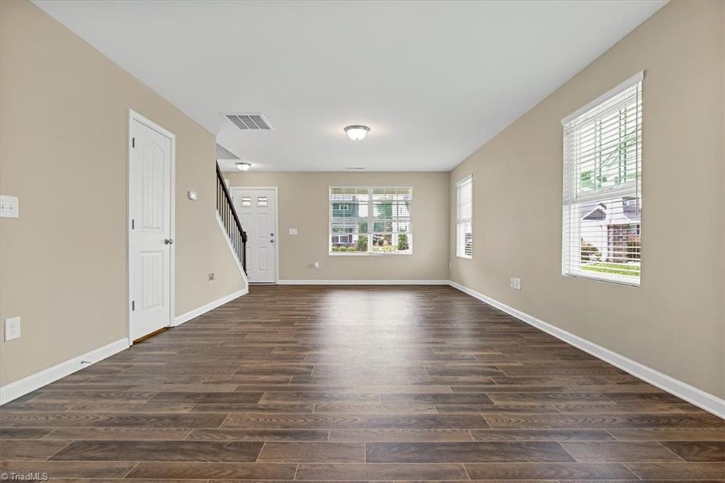 3837 Copperfield Court High Point, NC 27265 - Photo 10 of 42
