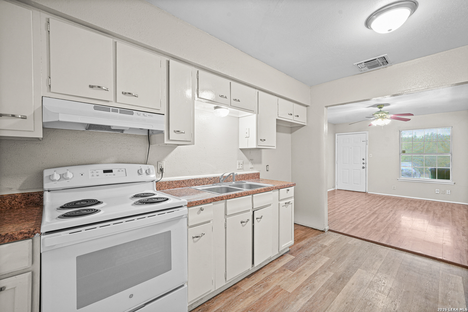 306 North Seguin Road Converse, TX 78109 - Photo 10 of 18 Gallery Image 10
