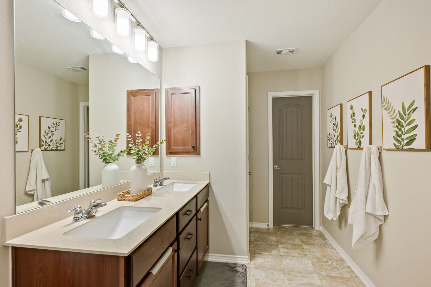 175 Gustaf Trail Kyle, TX 78640 - Photo 19 of 28 Primary bathroom