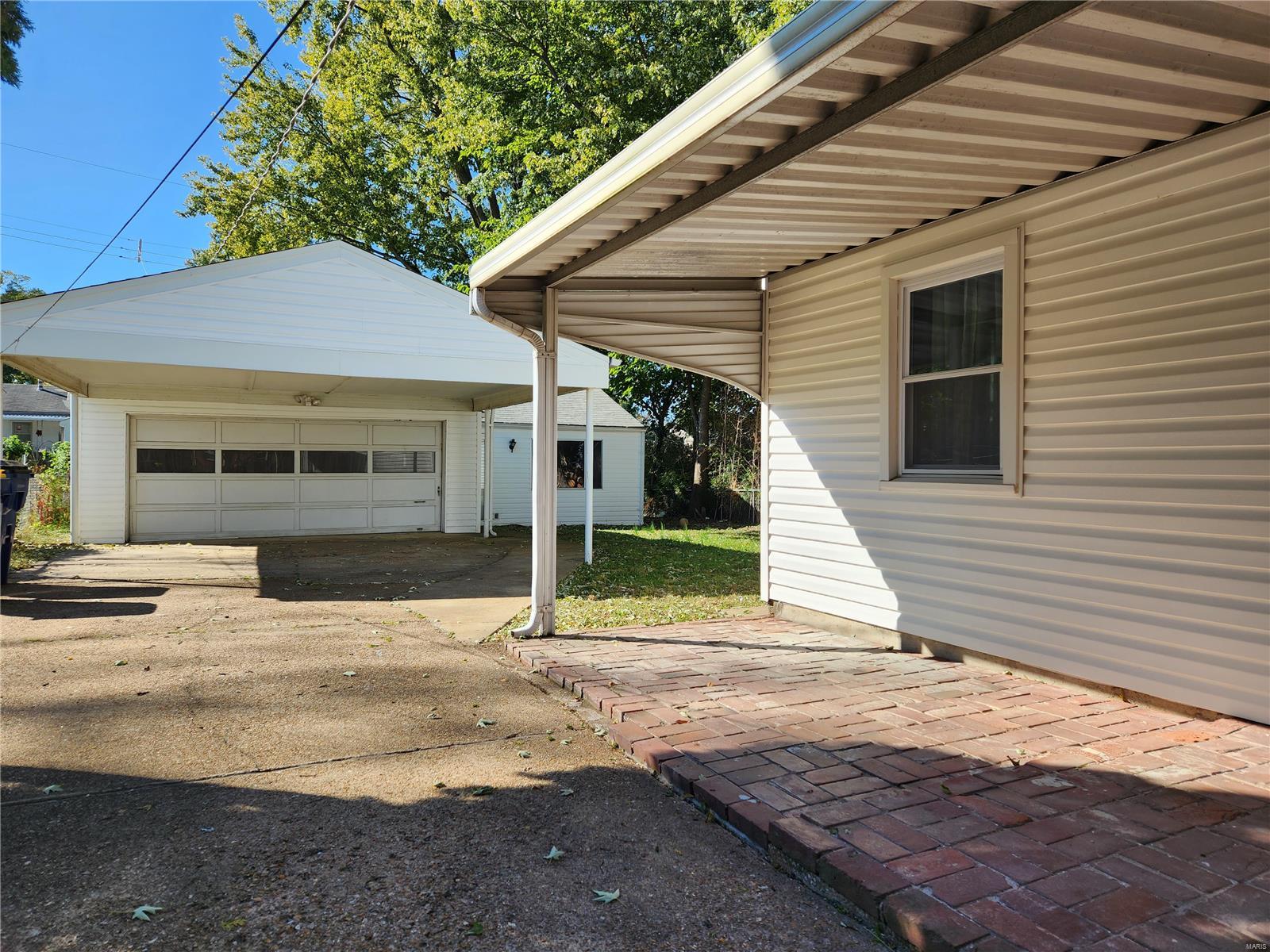 11014 St Ambrose Lane St. Ann, MO 63074 - Photo 2 of 32