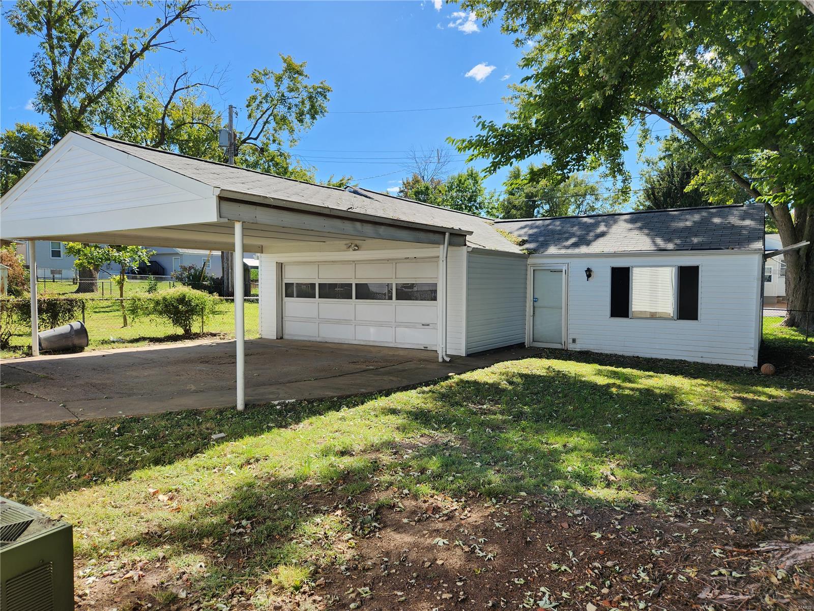 11014 St Ambrose Lane St. Ann, MO 63074 - Photo 3 of 32