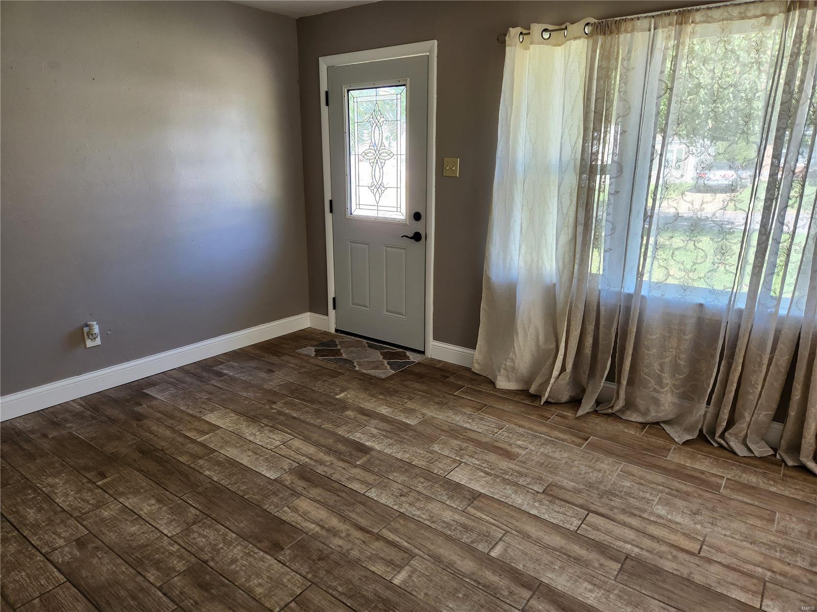 11014 St Ambrose Lane St. Ann, MO 63074 - Photo 6 of 32