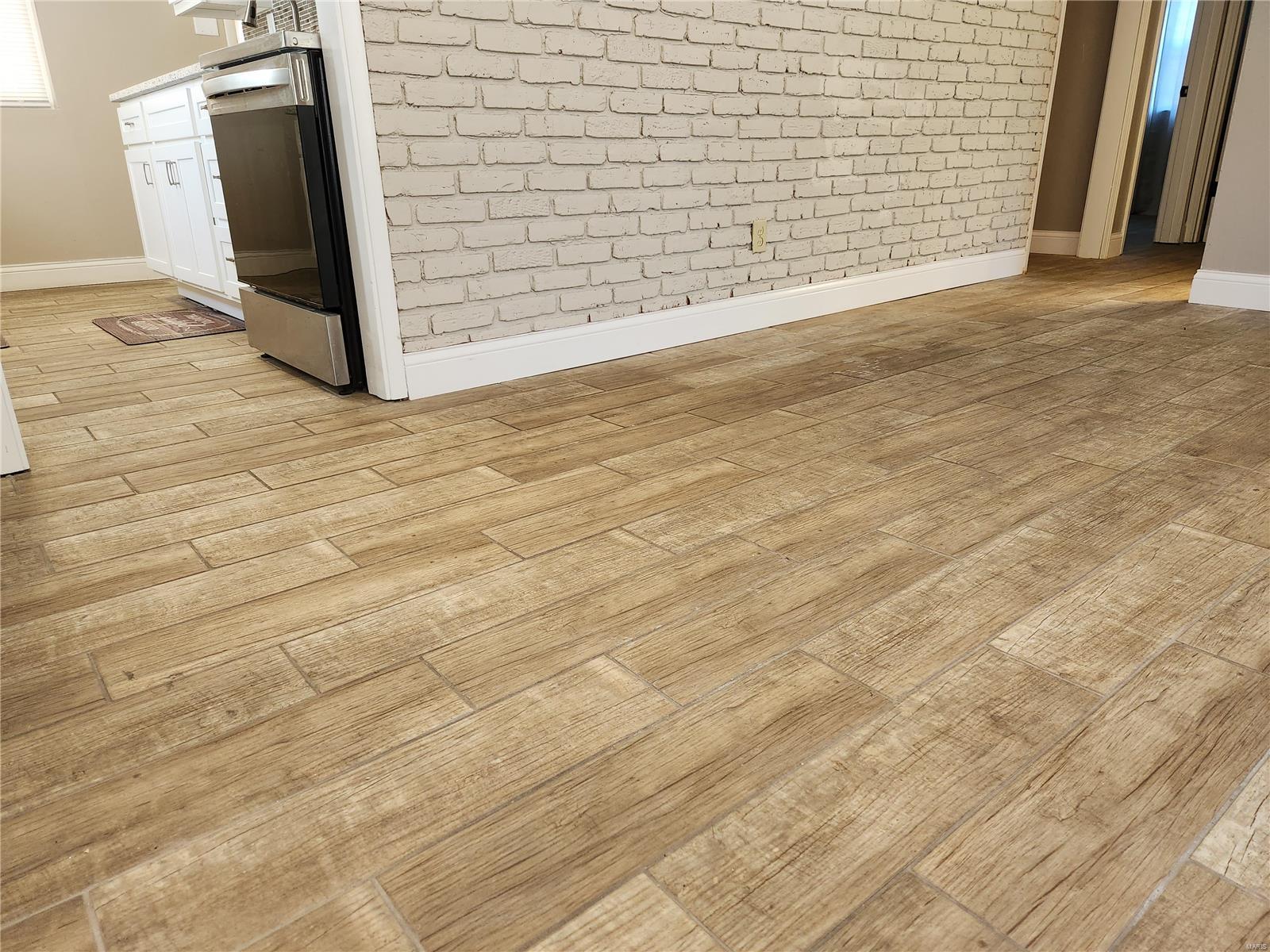 11014 St Ambrose Lane St. Ann, MO 63074 - Photo 8 of 32