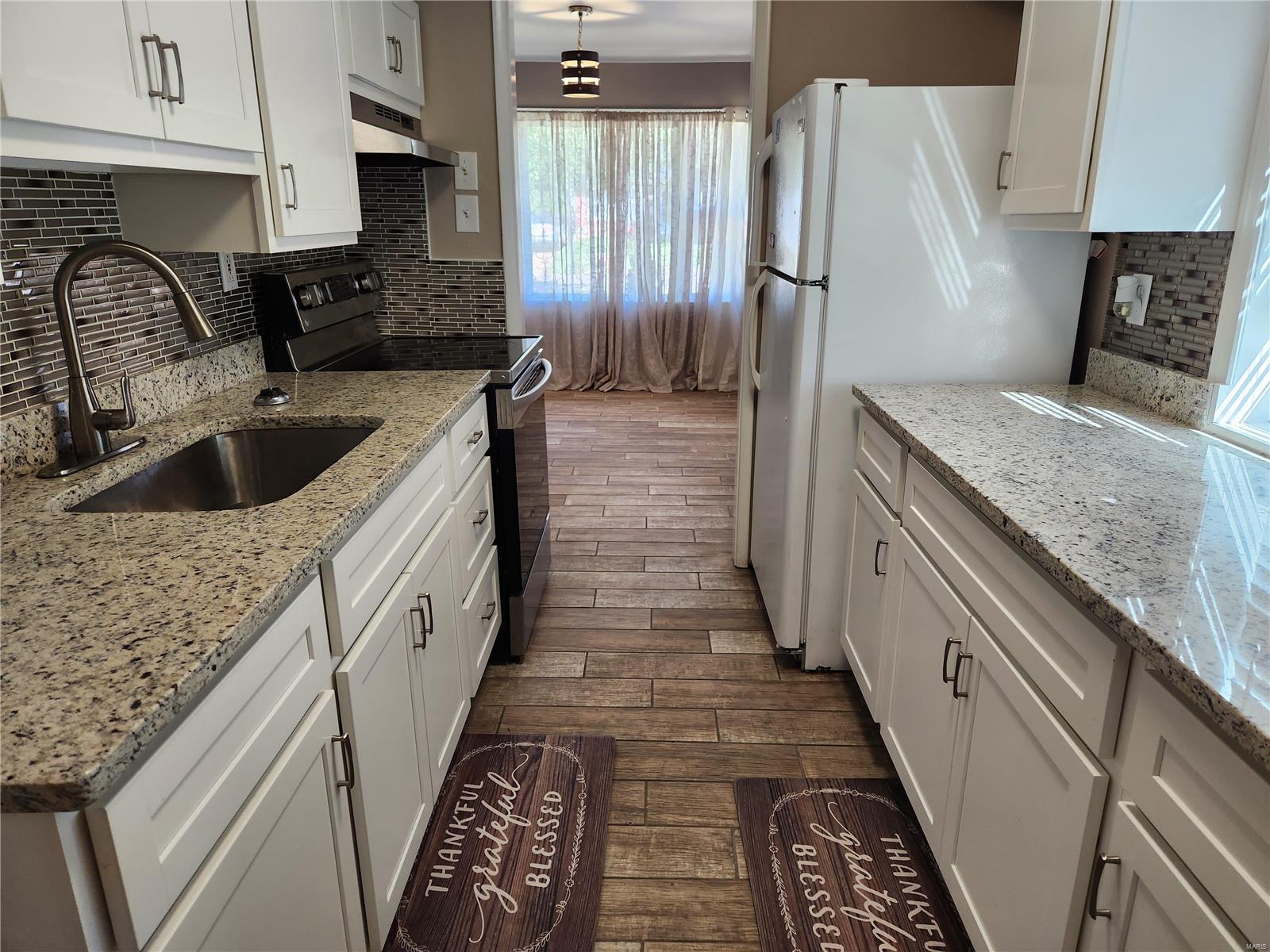 11014 St Ambrose Lane St. Ann, MO 63074 - Photo 9 of 32