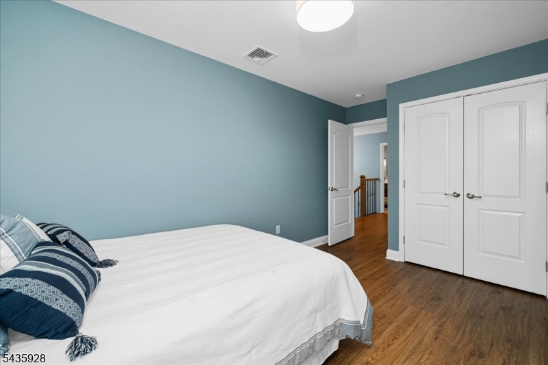 41 East Shore Road Denville, NJ 07834 - Photo 32 of 37