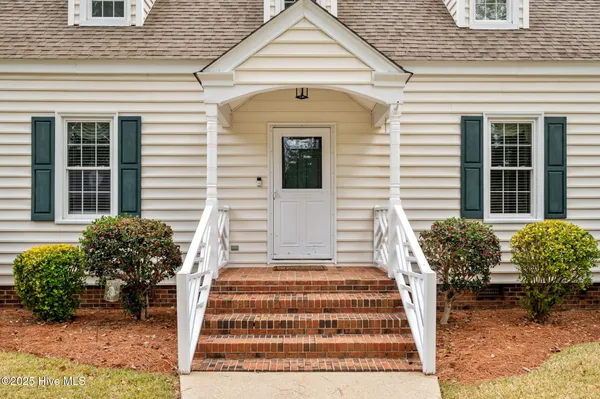 $319,900 | 1404 Canterbury Road, Tarboro, NC 27886