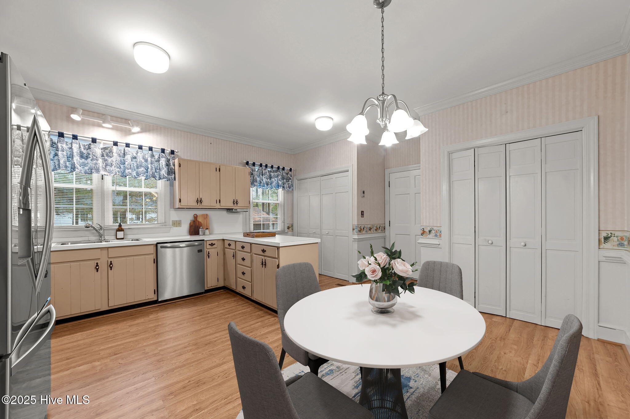 1404 Canterbury Road Tarboro, NC 27886 - Photo 7 of 42 Eat In Kitchen