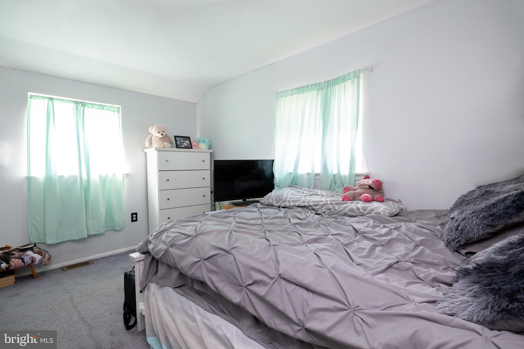 6 Eclipse Avenue Sewell, NJ 08080 - Photo 24 of 36
