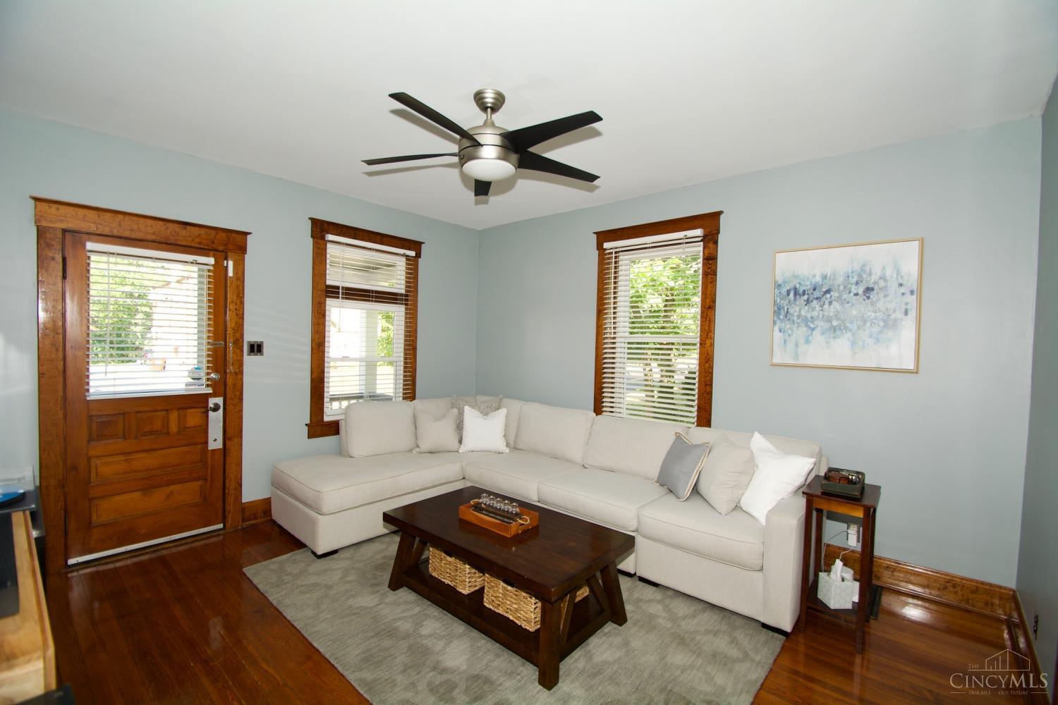 6812 Plainfield Road Cincinnati, OH 45236 - Photo 5 of 29