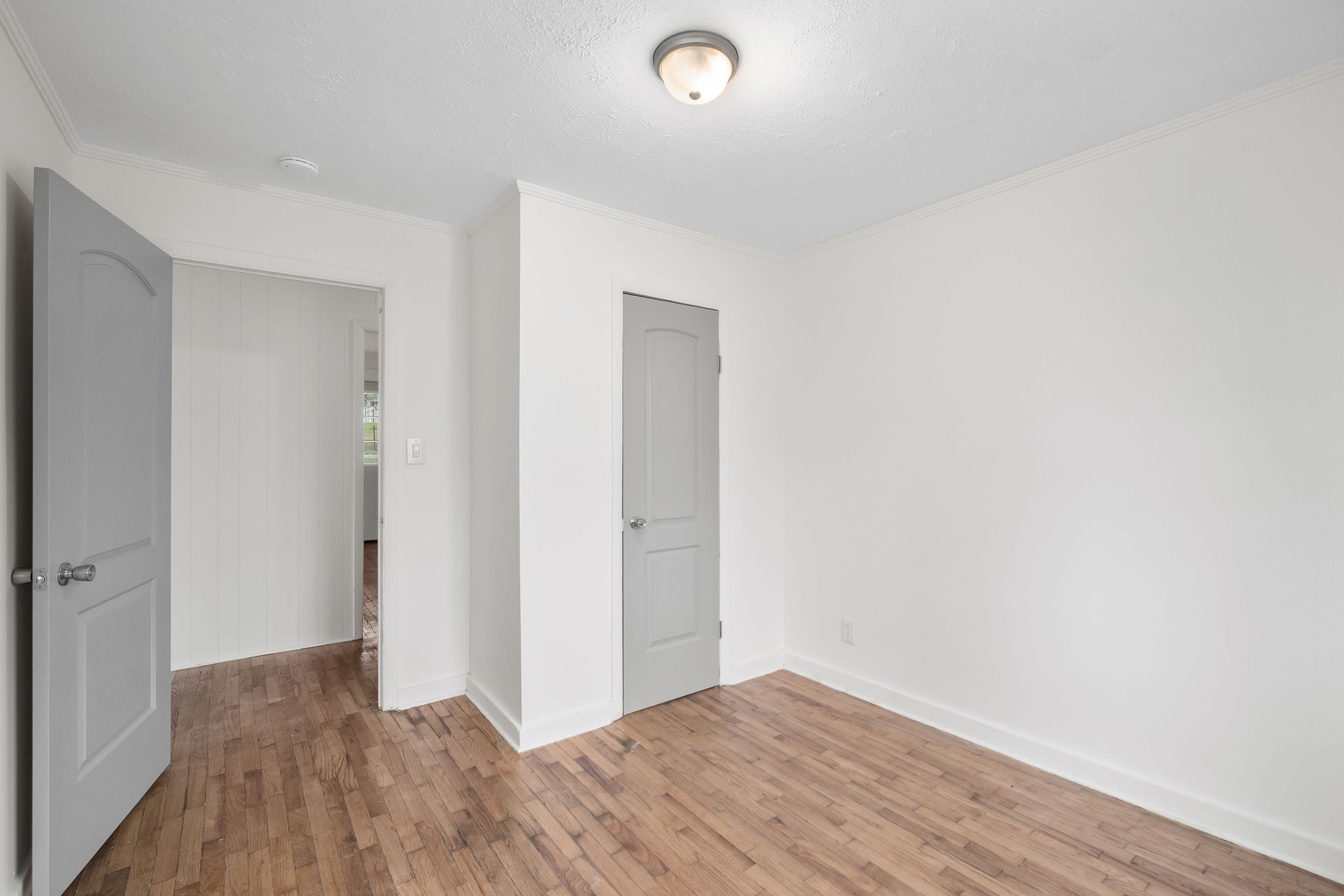 8626 Bockman Way Sparta, TN 38583 - Photo 14 of 25 a view of a livingroom with wooden floor