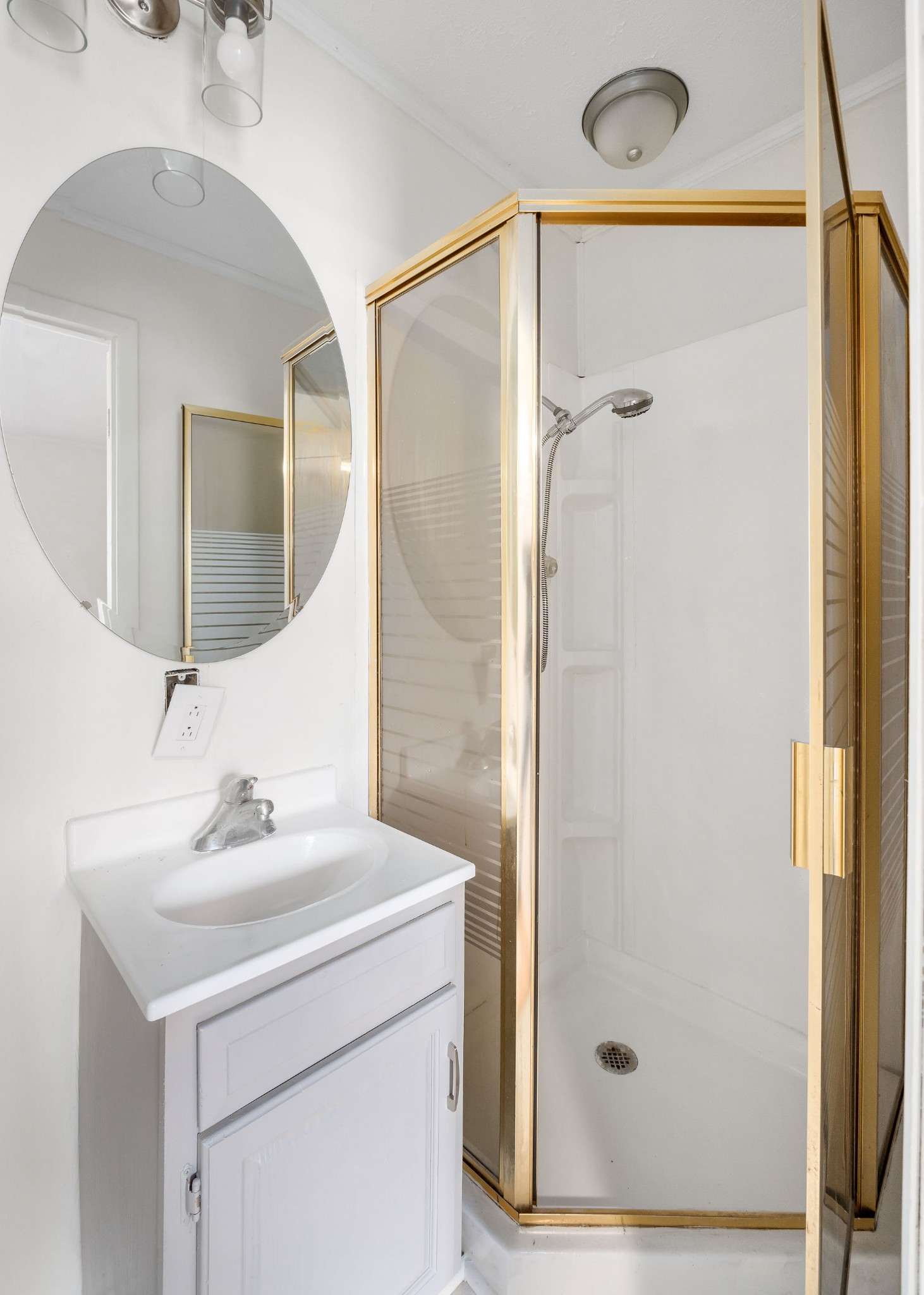 8626 Bockman Way Sparta, TN 38583 - Photo 21 of 25 a bathroom with a sink and a mirror