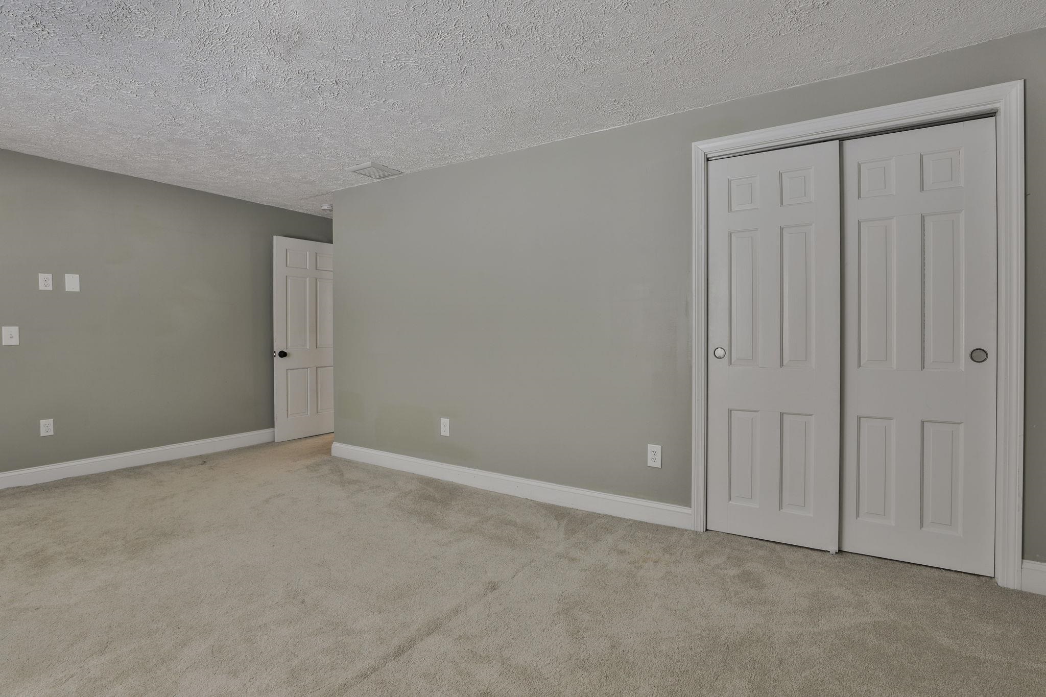 44 County Road Amherst, NH 03031 - Photo 11 of 39