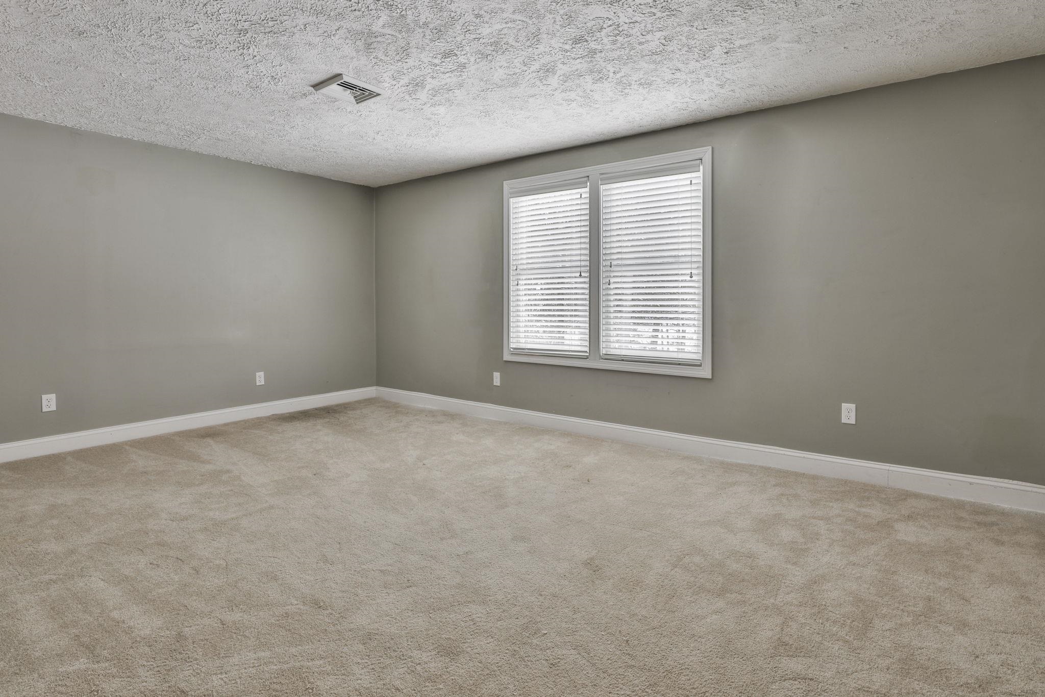 44 County Road Amherst, NH 03031 - Photo 12 of 39