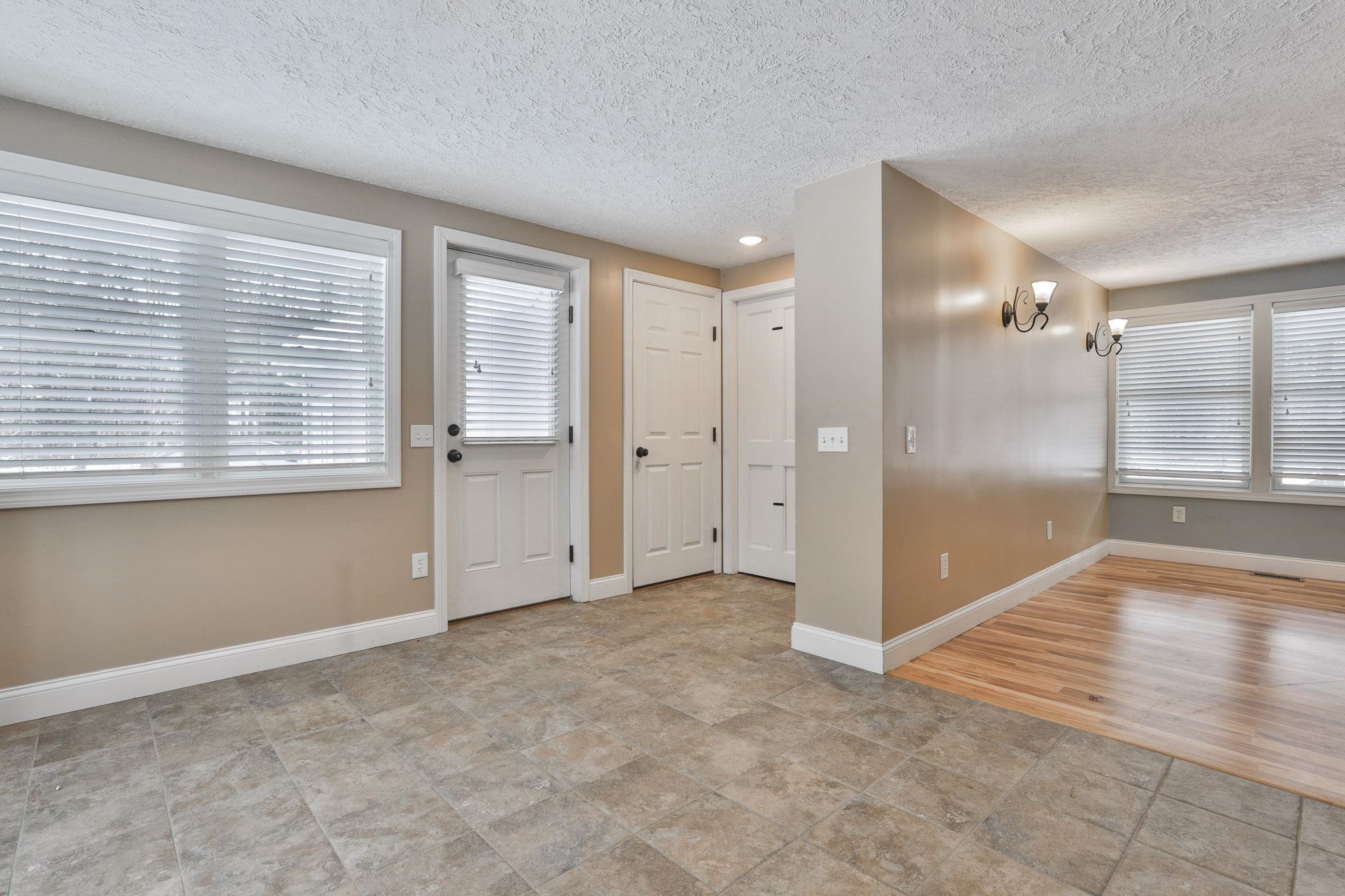 44 County Road Amherst, NH 03031 - Photo 9 of 39