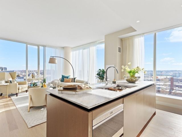 $2,024,000 | 380 Harrison Avenue, Unit 14B, Boston, MA 02118