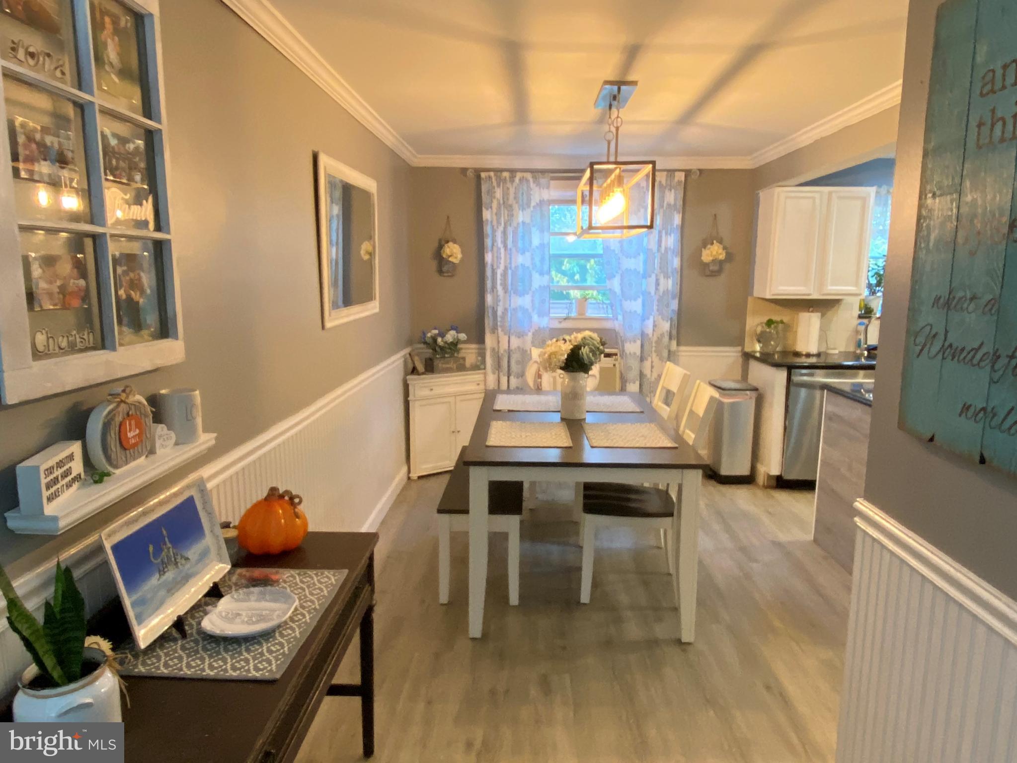 713 Grant Road Folcroft, PA 19032 - Photo 6 of 20 Dining room
