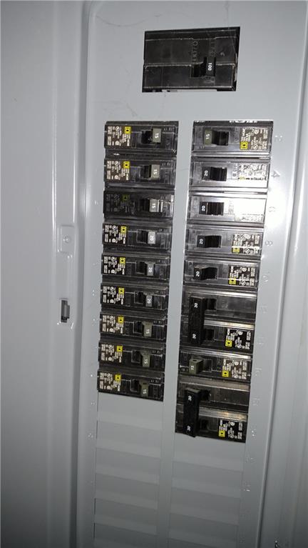 6574 Ridge Road Natrona Heights, PA 15065 - Photo 11 of 19 100 amp service