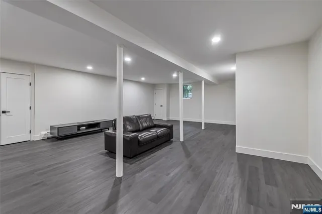 $12,000 | 55 Auryansen Court, Closter, NJ 07624