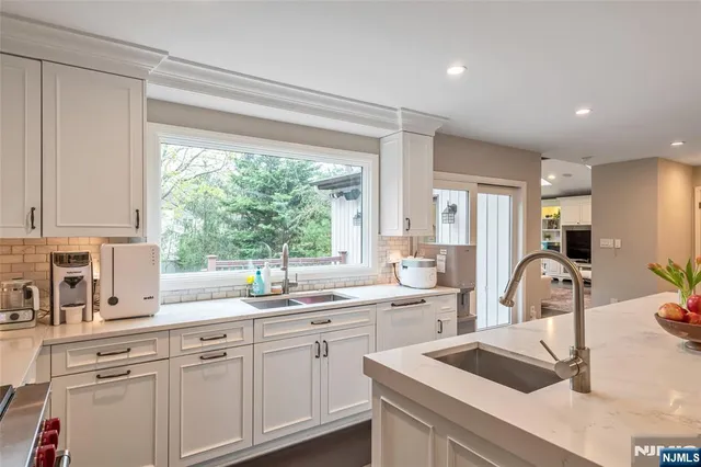 $12,000 | 55 Auryansen Court, Closter, NJ 07624