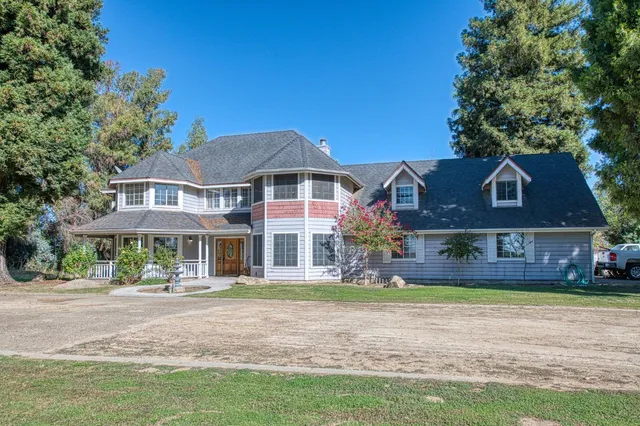 $869,500 | 10852 South Bethel Avenue, Selma, CA 93662