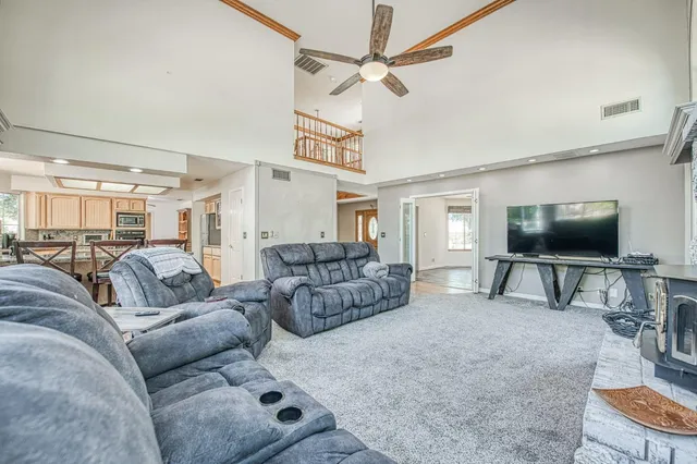 $869,500 | 10852 South Bethel Avenue, Selma, CA 93662