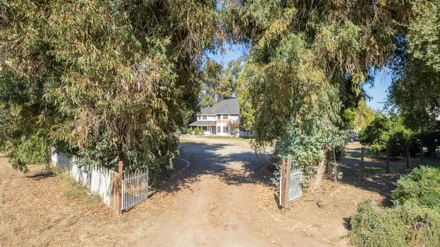 $869,500 | 10852 South Bethel Avenue, Selma, CA 93662