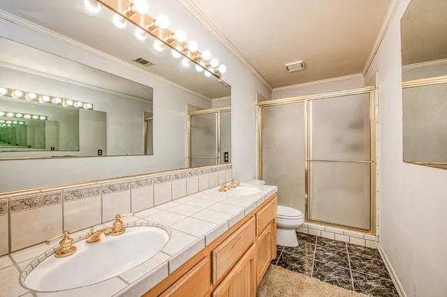 $869,500 | 10852 South Bethel Avenue, Selma, CA 93662