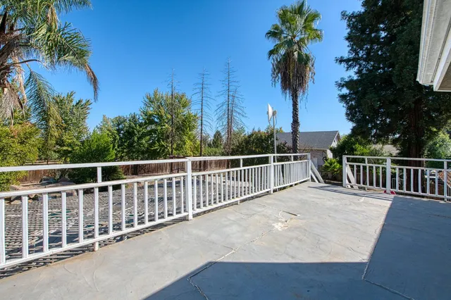 $869,500 | 10852 South Bethel Avenue, Selma, CA 93662