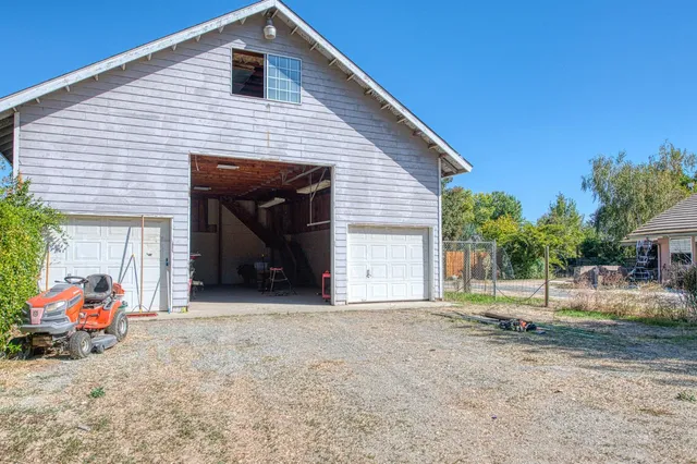 $869,500 | 10852 South Bethel Avenue, Selma, CA 93662