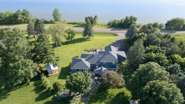 $509,000 | 65672 275th Street, Alden, MN 56009