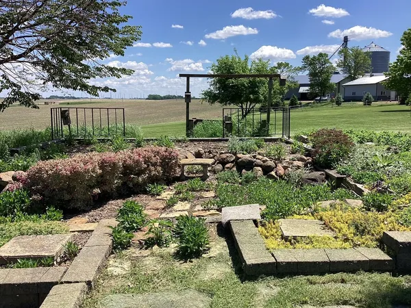$509,000 | 65672 275th Street, Alden, MN 56009
