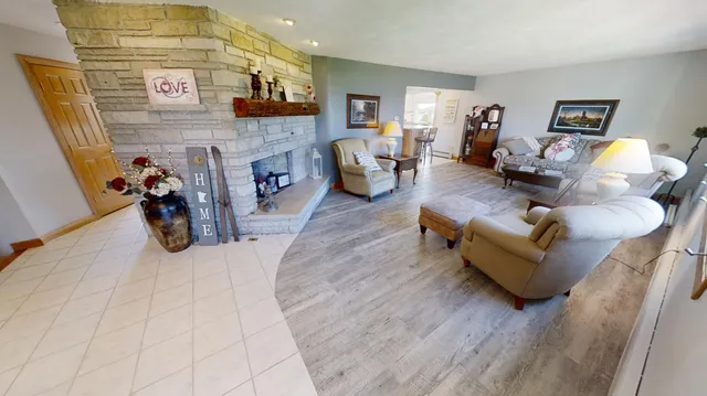 $520,000 | 65672 275th Street, Alden, MN 56009