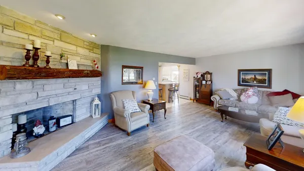 $509,000 | 65672 275th Street, Alden, MN 56009