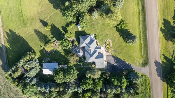 $509,000 | 65672 275th Street, Alden, MN 56009