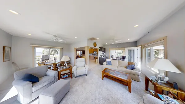 $509,000 | 65672 275th Street, Alden, MN 56009