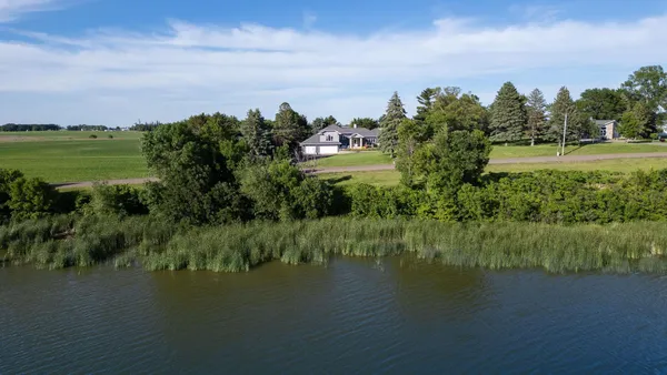 $509,000 | 65672 275th Street, Alden, MN 56009