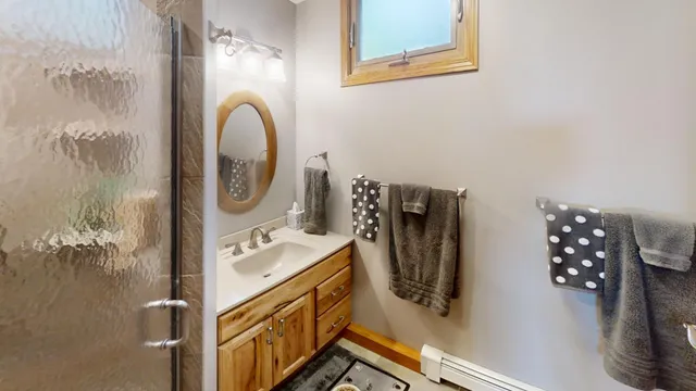 $520,000 | 65672 275th Street, Alden, MN 56009