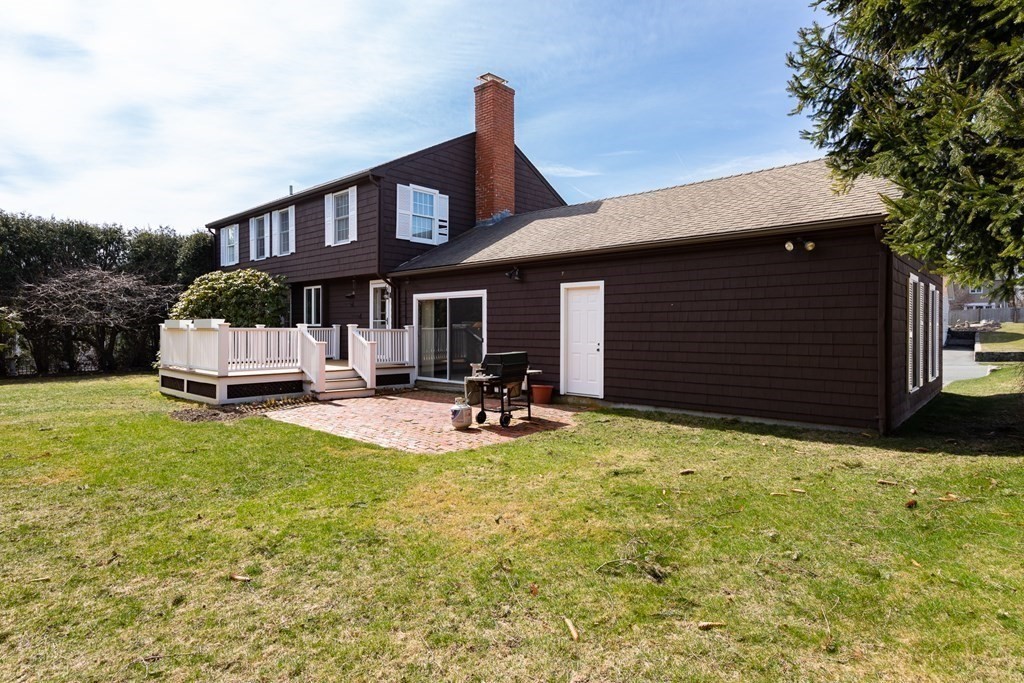 18 Leo Road Marblehead, MA 01945 - Photo 33 of 40