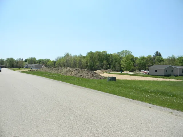 $1,800,000 | Multiple Multiple Taylors Court, Scottville, MI 49454