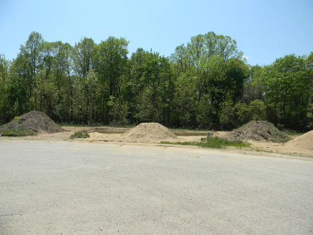 $1,800,000 | Multiple Multiple Taylors Court, Scottville, MI 49454