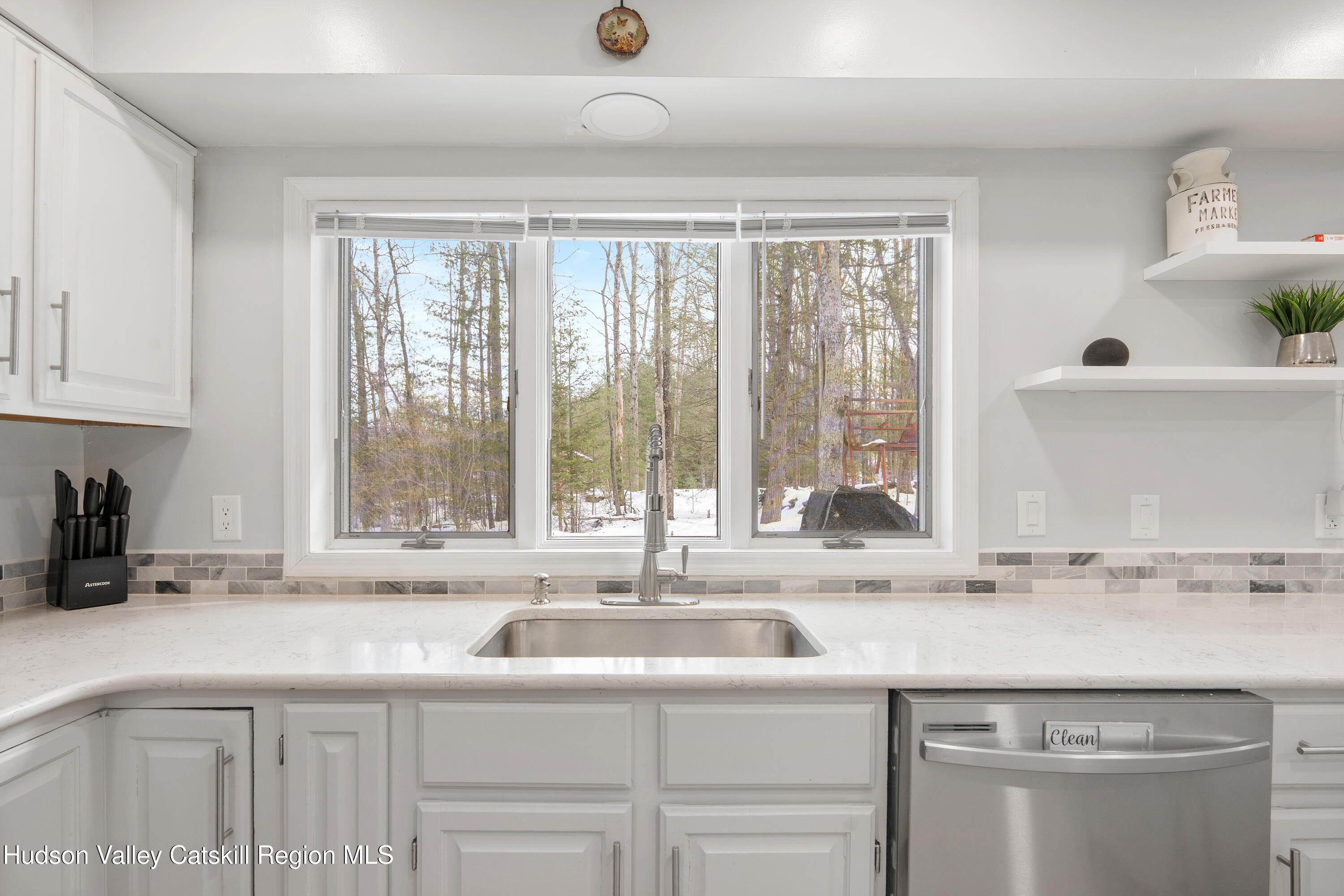 25 Old Farm Road Shokan, NY 12481 - Photo 11 of 49 Kitchen Sink