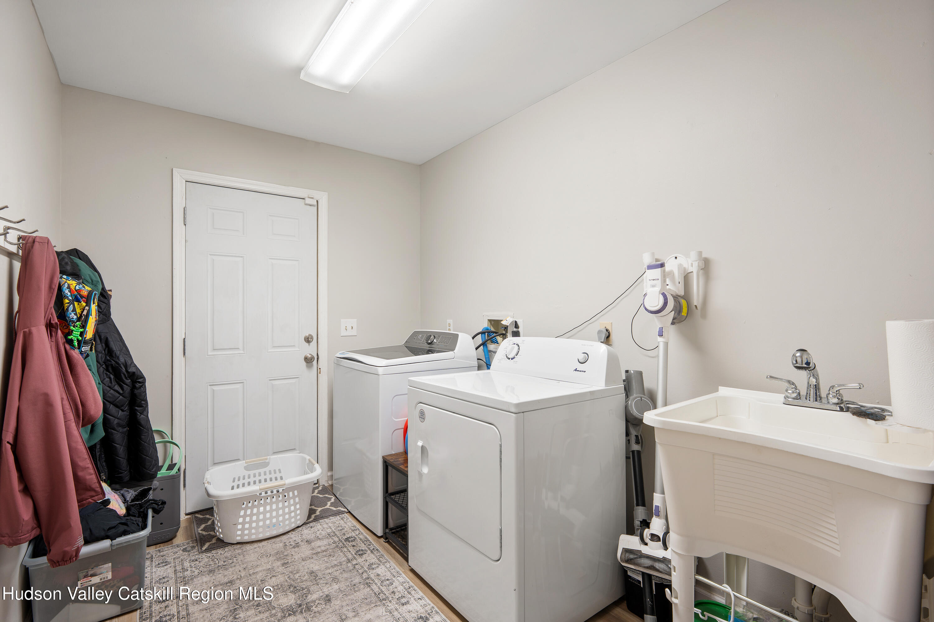 25 Old Farm Road Shokan, NY 12481 - Photo 40 of 49 Laundry Room