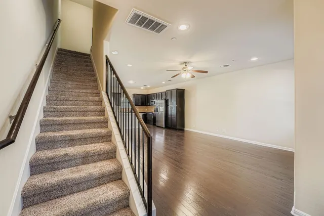 $1,985 | 1042 Lost Pines Lane, Cedar Park, TX 78613