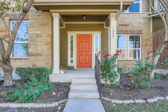 $1,985 | 1042 Lost Pines Lane, Cedar Park, TX 78613