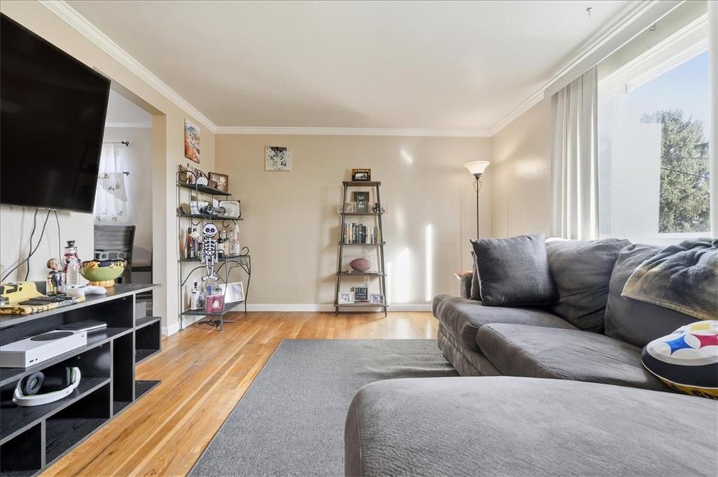 5838 Rodgers Street Pittsburgh, PA 15207 - Photo 4 of 42 Gallery Image 4