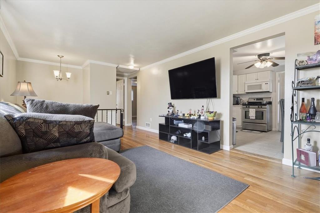 5838 Rodgers Street Pittsburgh, PA 15207 - Photo 5 of 42 Gallery Image 5