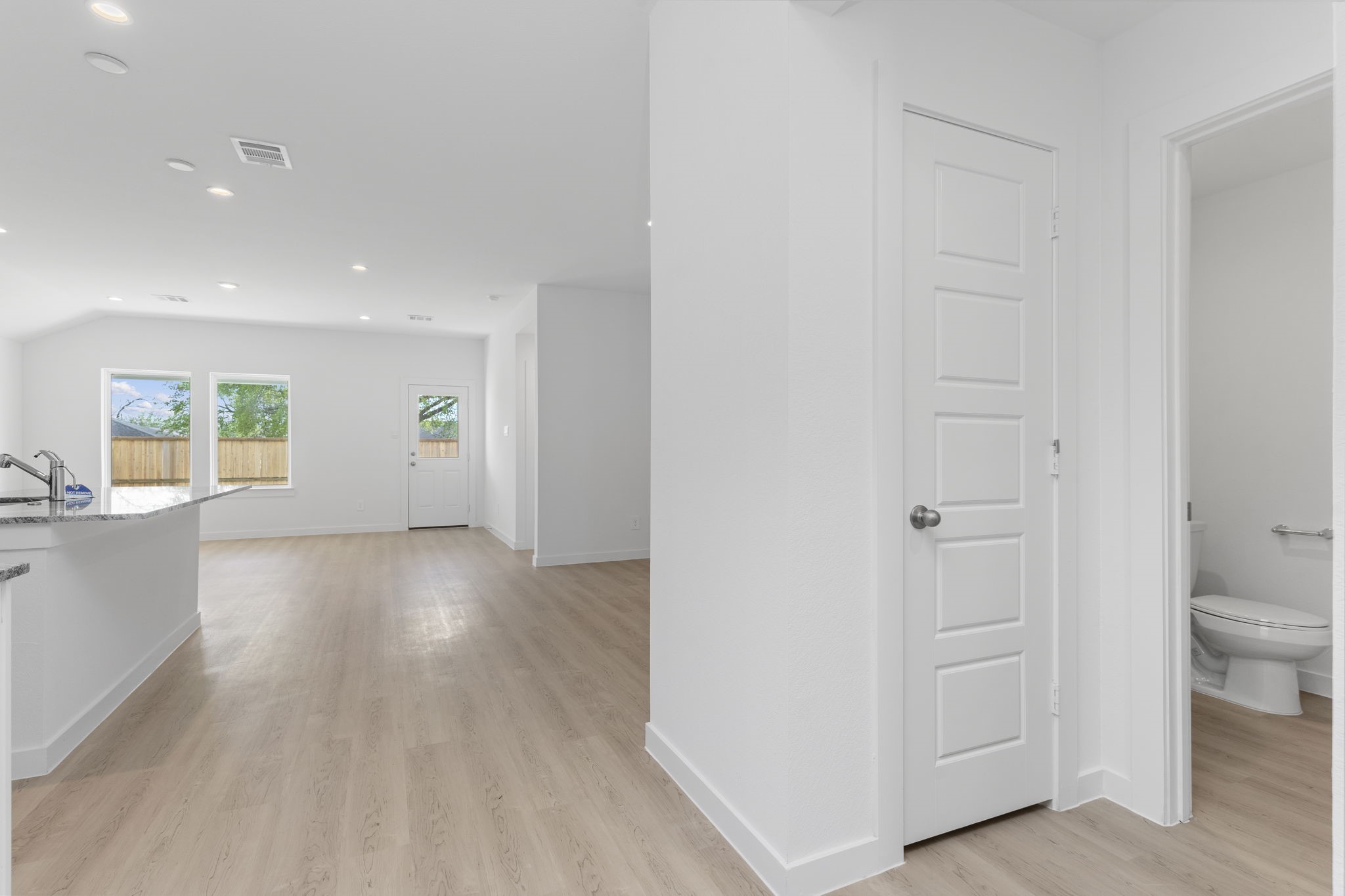 342 Amy Street Angleton, TX 77515 - Photo 6 of 21