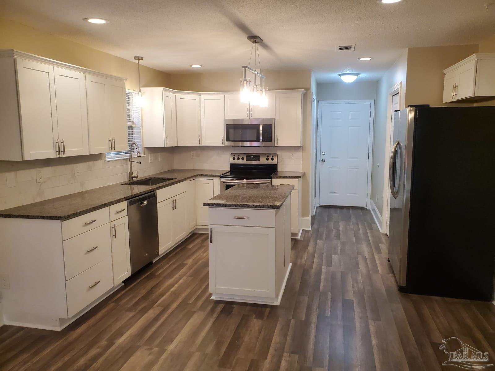 5013 Patterson Lane Pace, FL 32571 - Photo 3 of 26