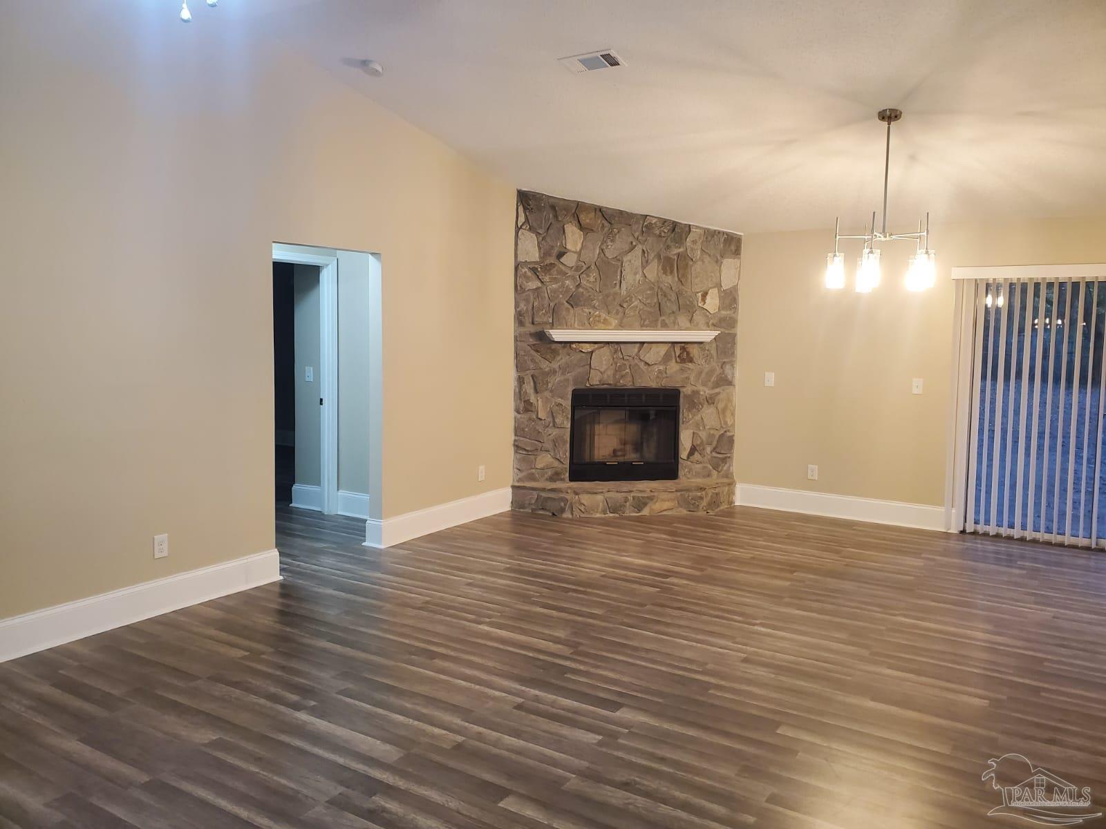 5013 Patterson Lane Pace, FL 32571 - Photo 8 of 26